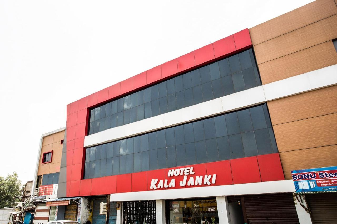 Oyo 39381 Kalajanki Hotell Ujjain Exteriör bild