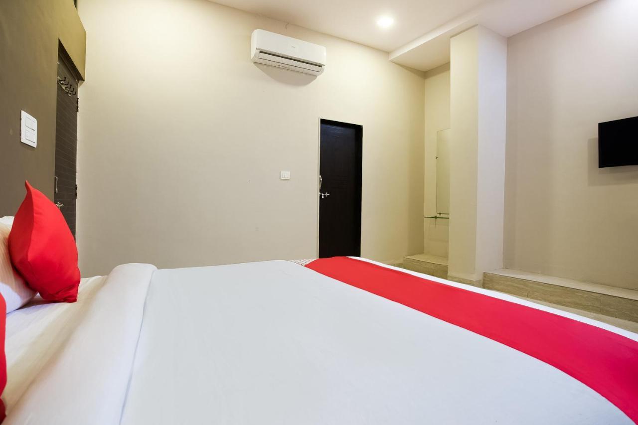 Oyo 39381 Kalajanki Hotell Ujjain Exteriör bild