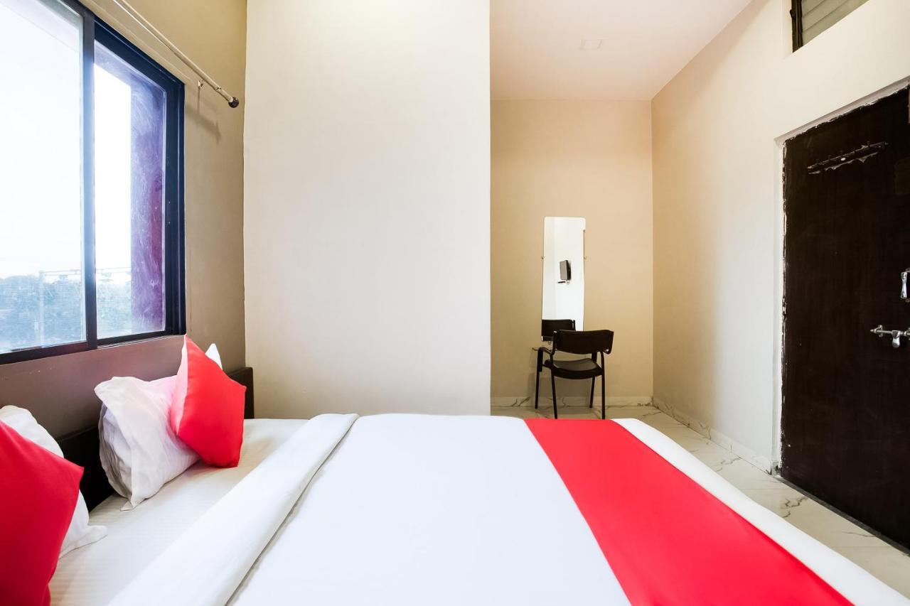 Oyo 39381 Kalajanki Hotell Ujjain Exteriör bild