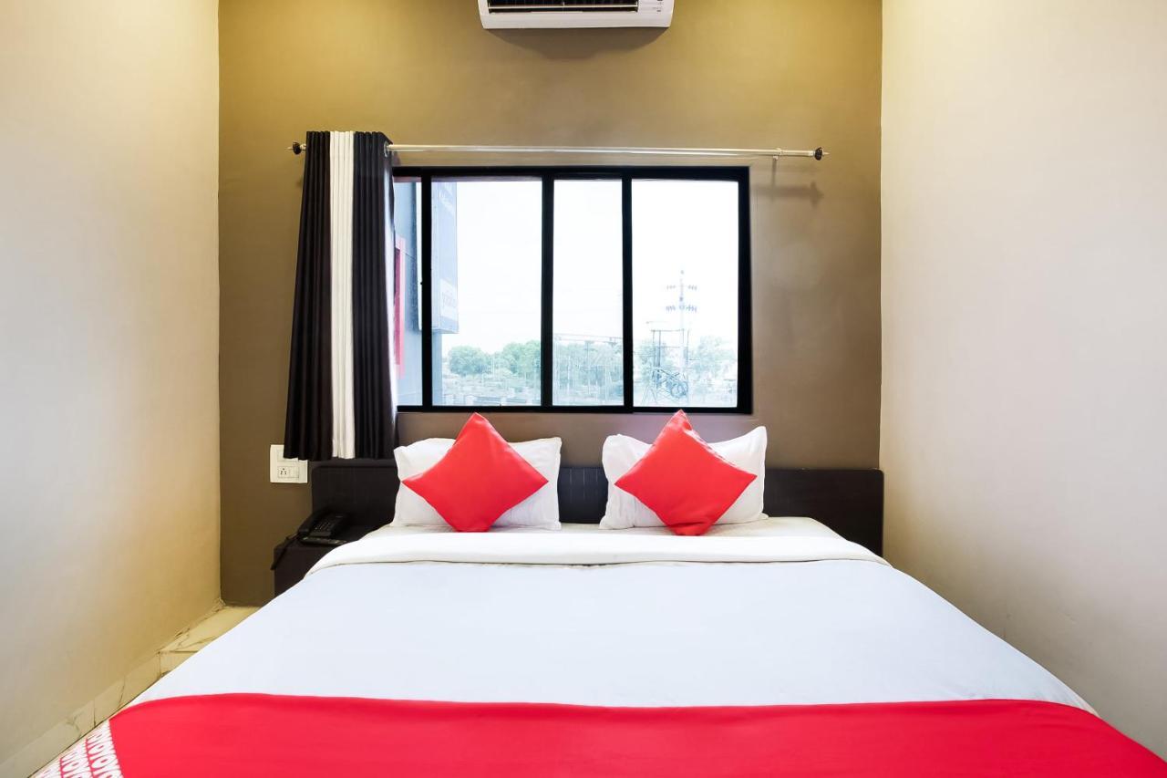 Oyo 39381 Kalajanki Hotell Ujjain Exteriör bild